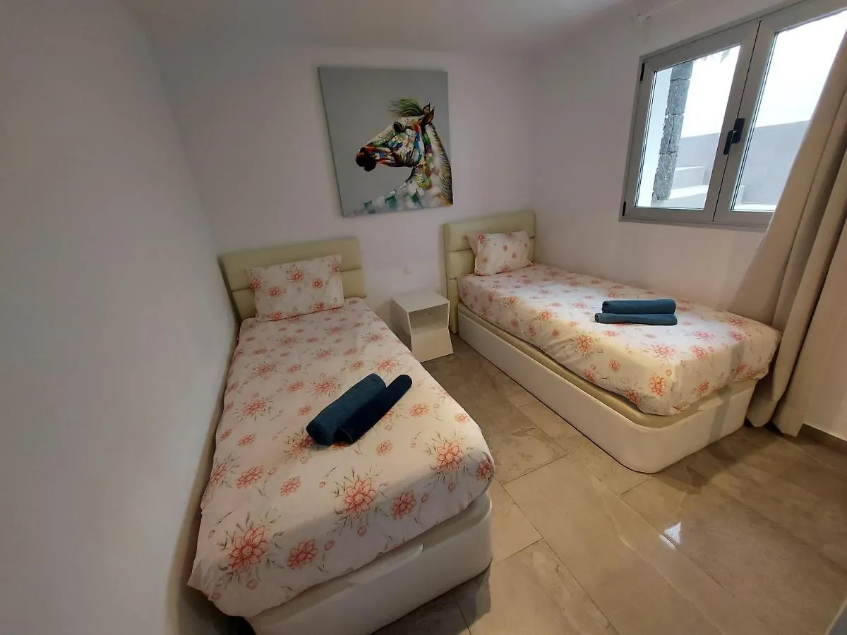 Daire Cristea Home Puerto del Carmen